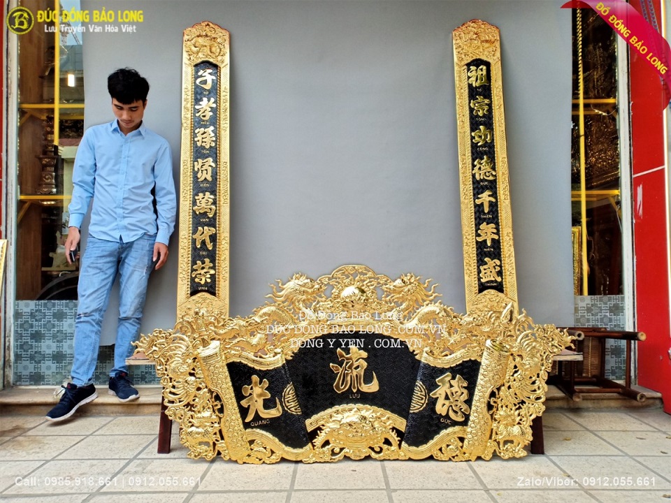 cuốn thư câu đối bằng đồng