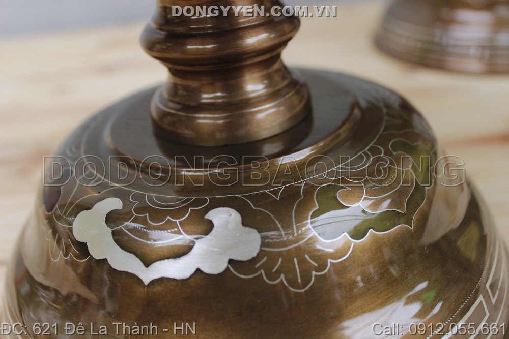 chân nên đúc bằng đồng đỏ