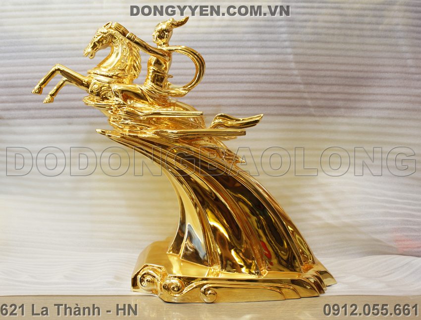 tượng thánh gióng đúc nguyên khổi