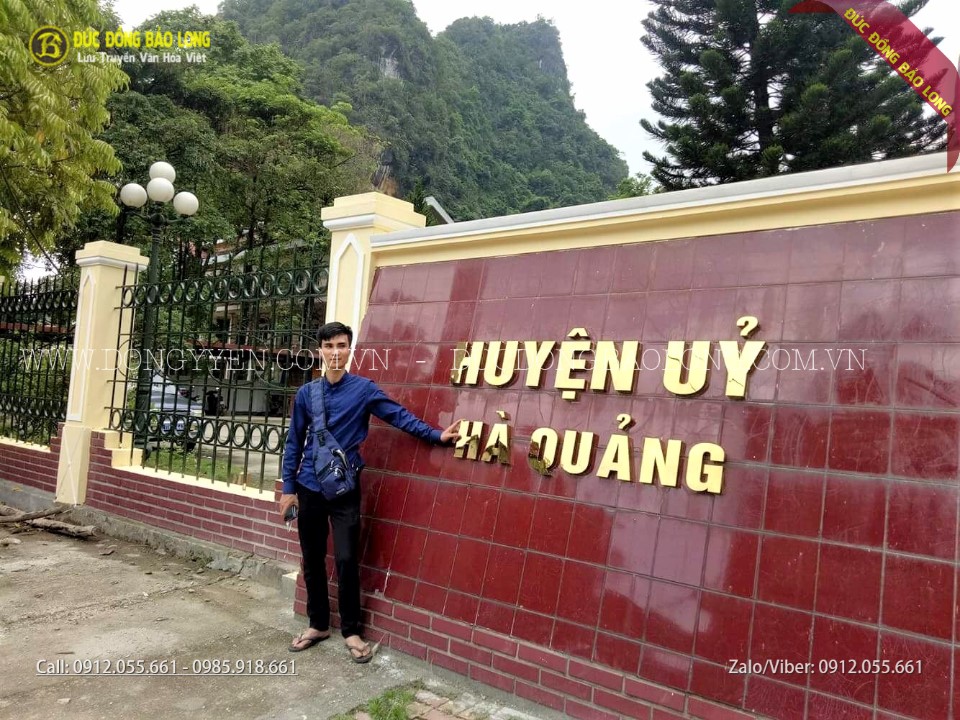 nhân viên lắp đặt