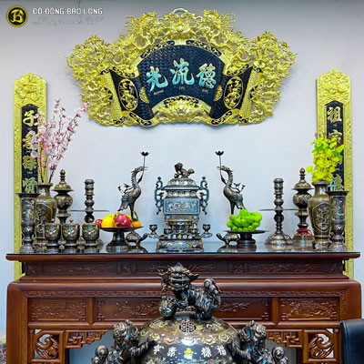 Bộ đồ thờ Đỉnh Vuông Tai Chiện khảm vàng bạc cao cấp