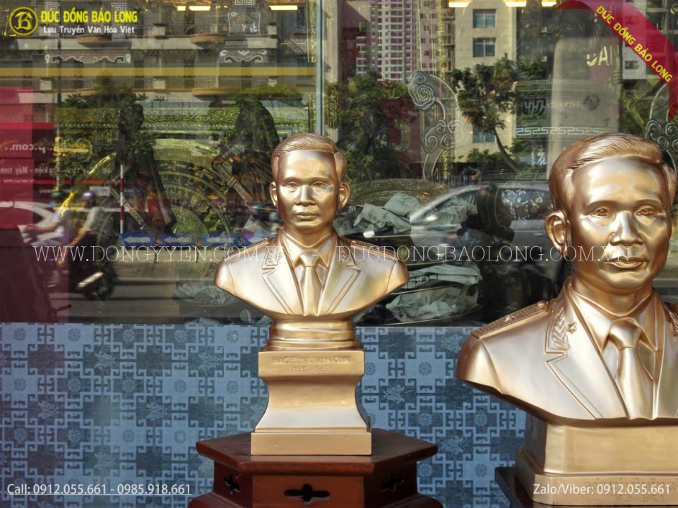 tượng vũ văn cẩn