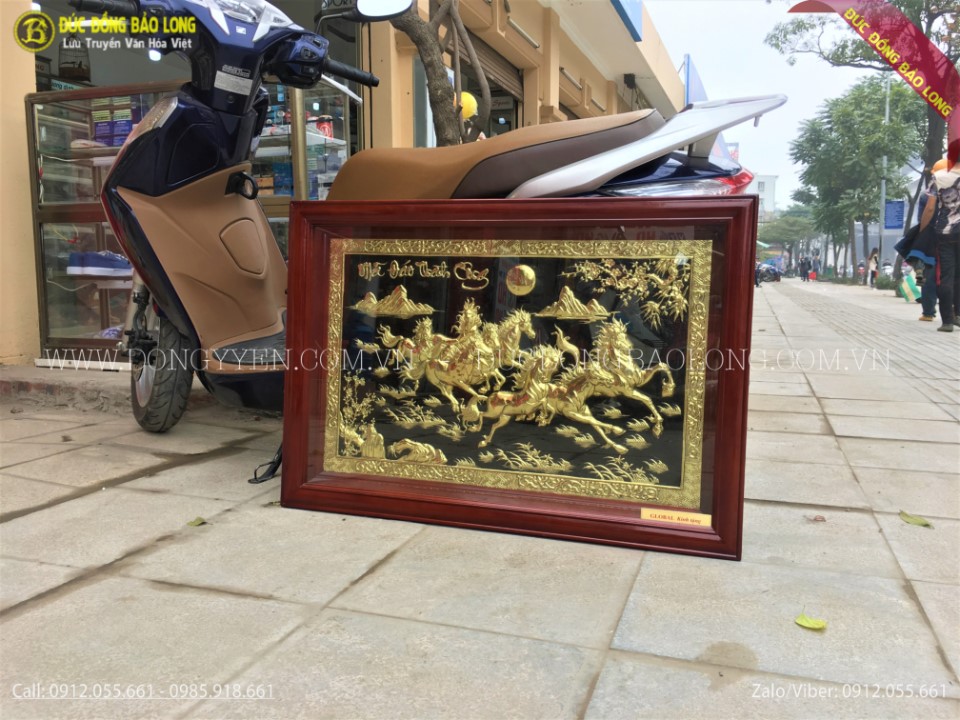 tranh bát mã bằng đồng