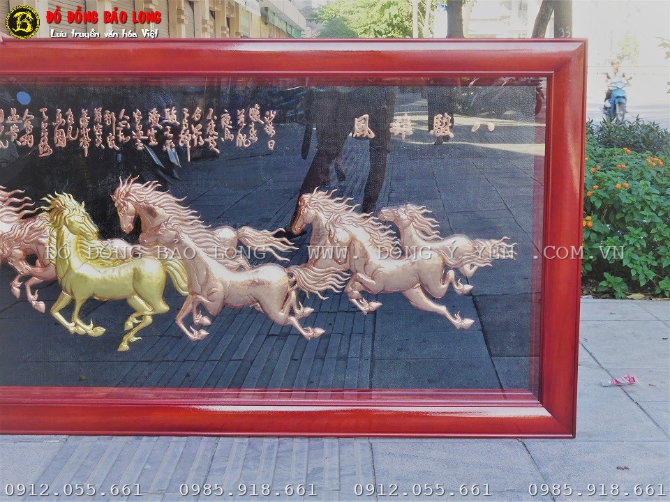 tranh bát mã bằng đồng