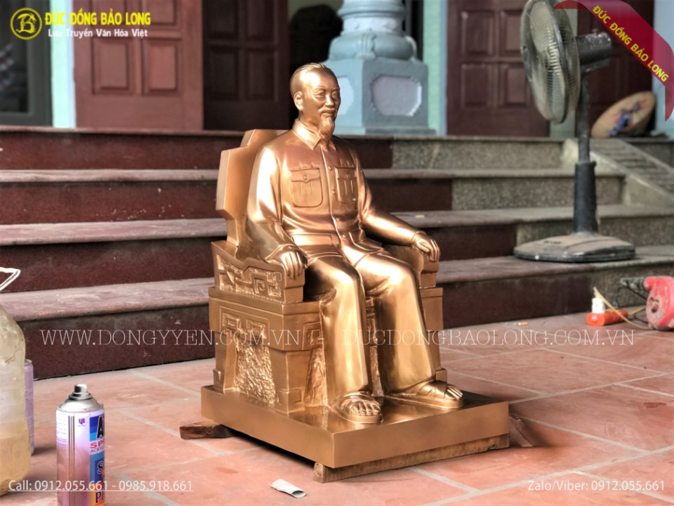 tượng bác hồ