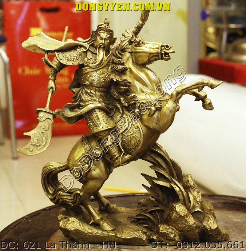 tượng quan công cưỡi ngựa cầm đao bằng đồng