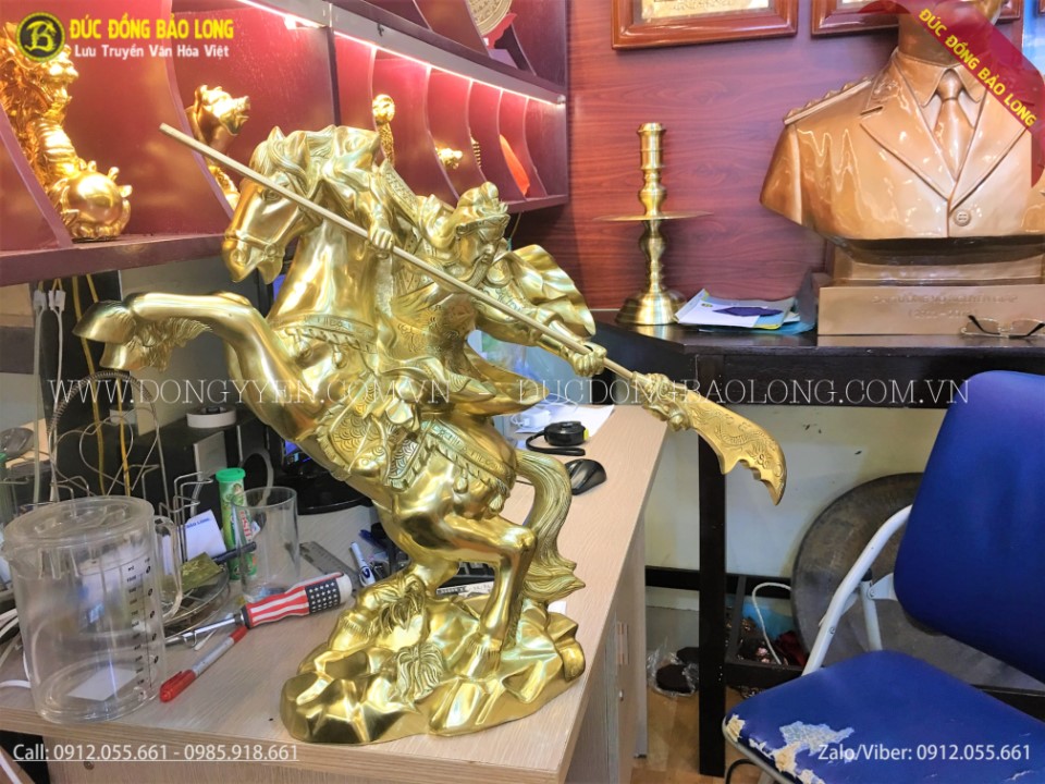 tượng đồng quan công