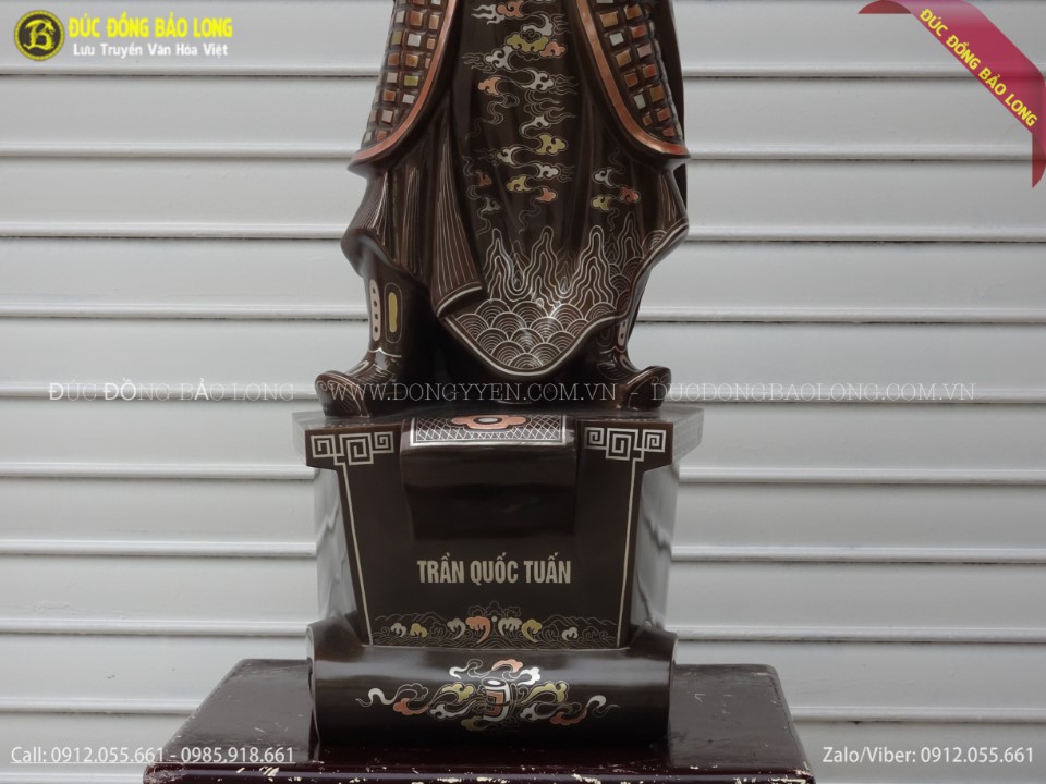tượng trần hưng đạo tam khí