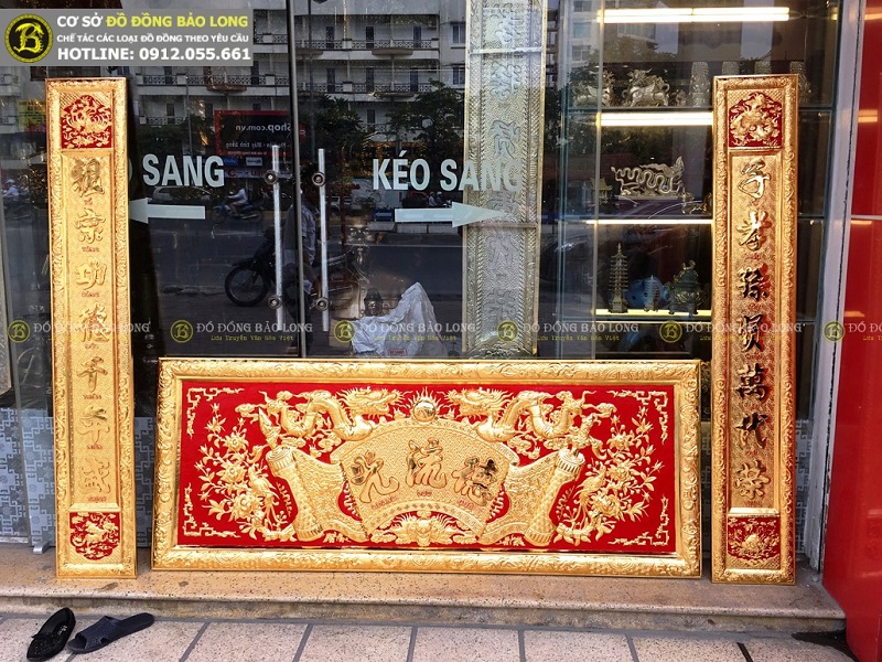 Cửa hàng bán hoành phi, cuốn thư câu đối bằng đồng tại Quảng Bình