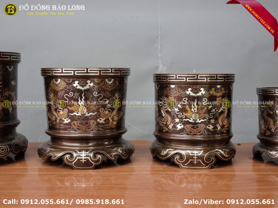 bát hương khảm tam khí