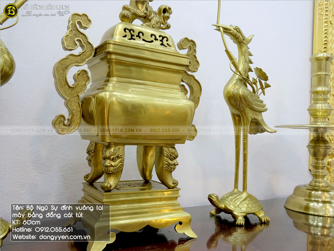 bộ ngũ sự đỉnh vuông tai mây bằng đồng catut