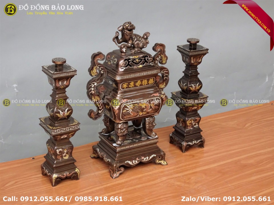 bộ tam sự đỉnh nến vuông bằng đồng