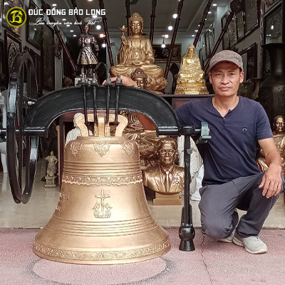 Chuông Đồng Công Giáo Nặng 270kg Bằng Đồng Đỏ
