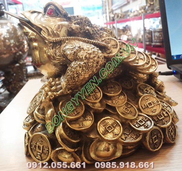 cóc ba chân ngậm tiền bằng đồng