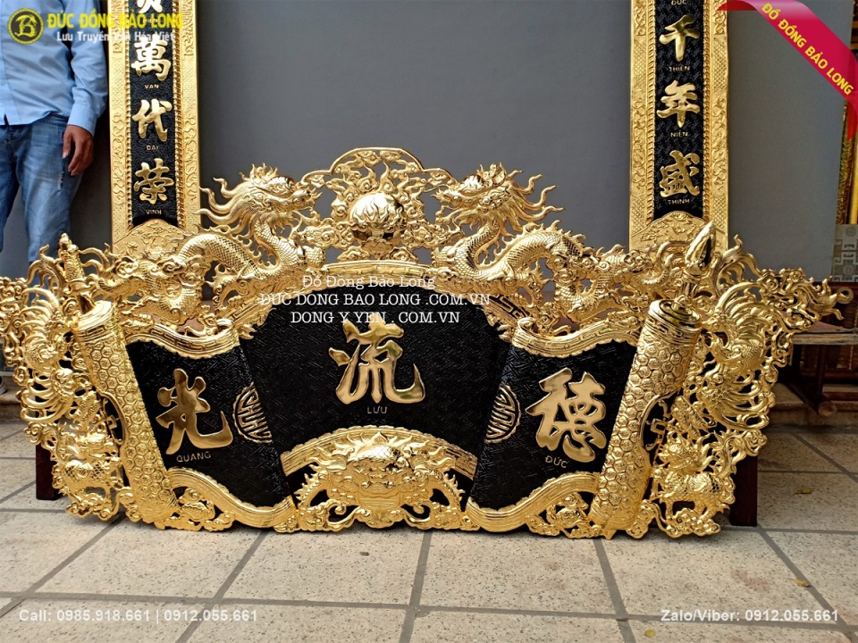 cuốn thư bằng đồng