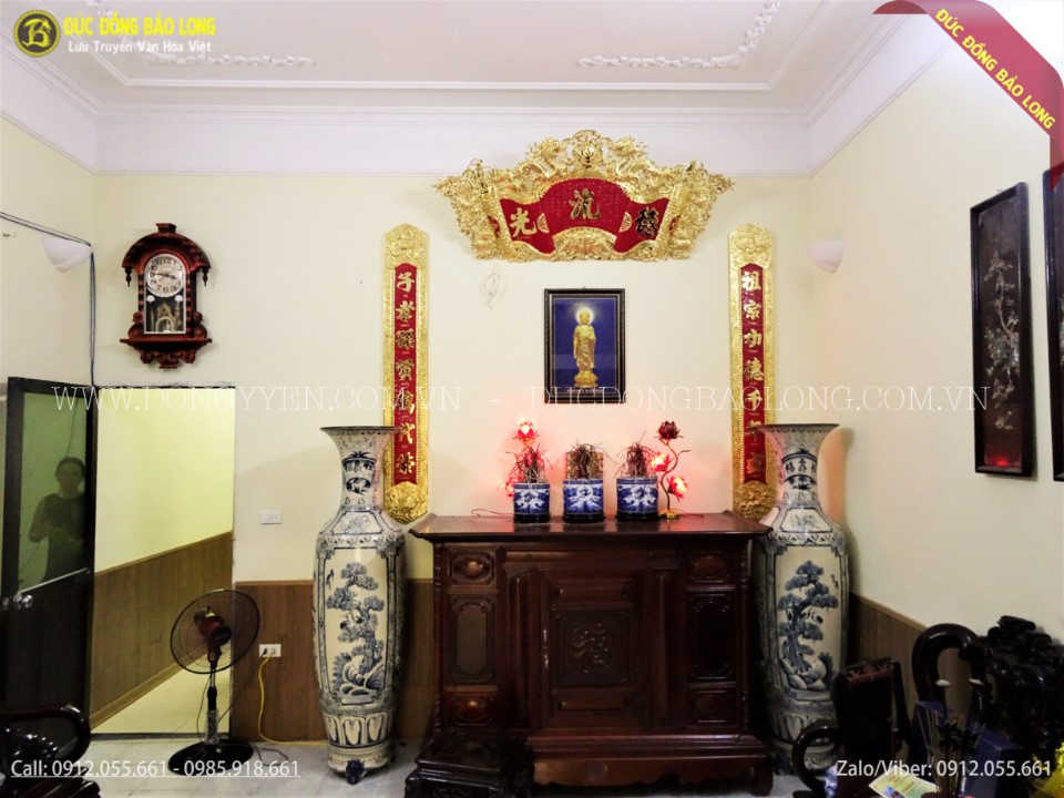 cuốn thư câu đối bằng đồng