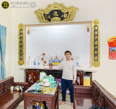 Lắp đặt bộ Cuốn thư câu đối bằng đồng vàng 1m76