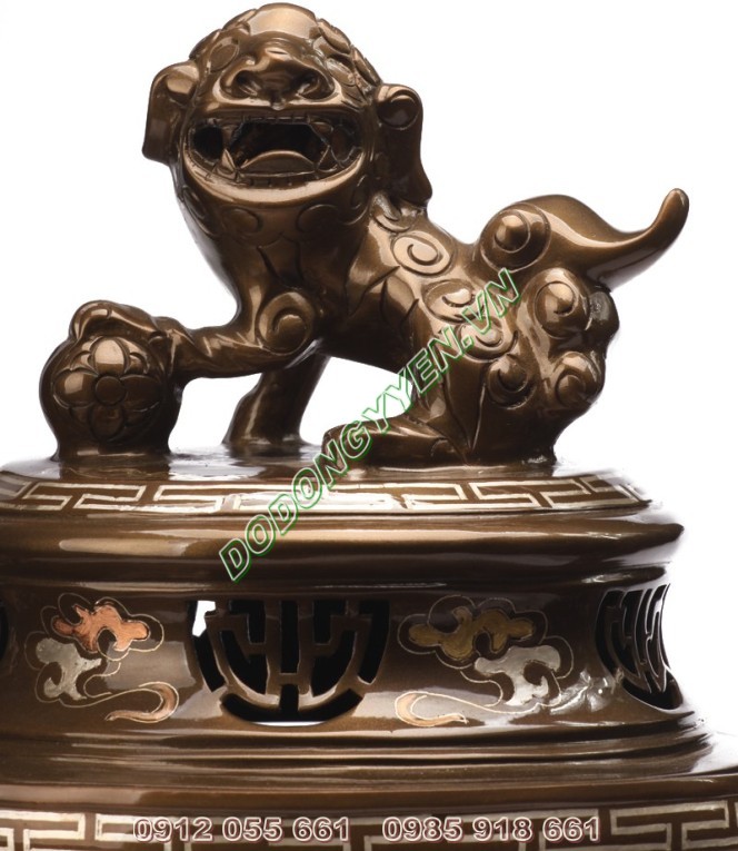 đỉnh thờ khảm tam khí con nghê