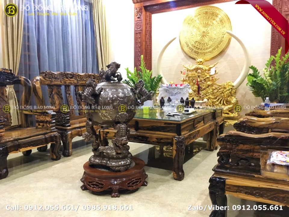 đỉnh thất lân vờn cầu khảm ngũ sắc