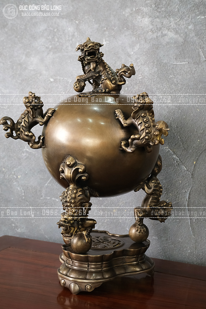 Đỉnh Thất Lân Vờn Cầu bằng đồng vàng cao 57cm màu giả cổ