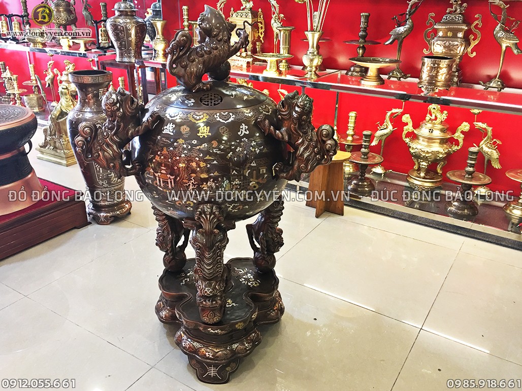 đỉnh thất lân vờn cầu