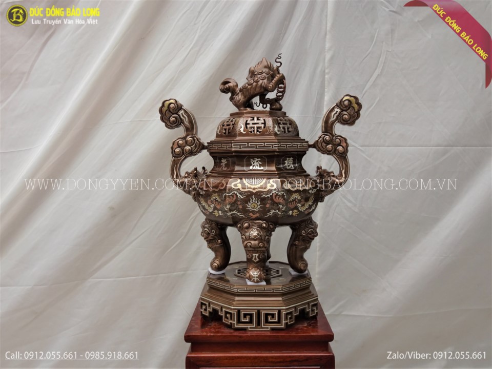 đỉnh thờ bát giác