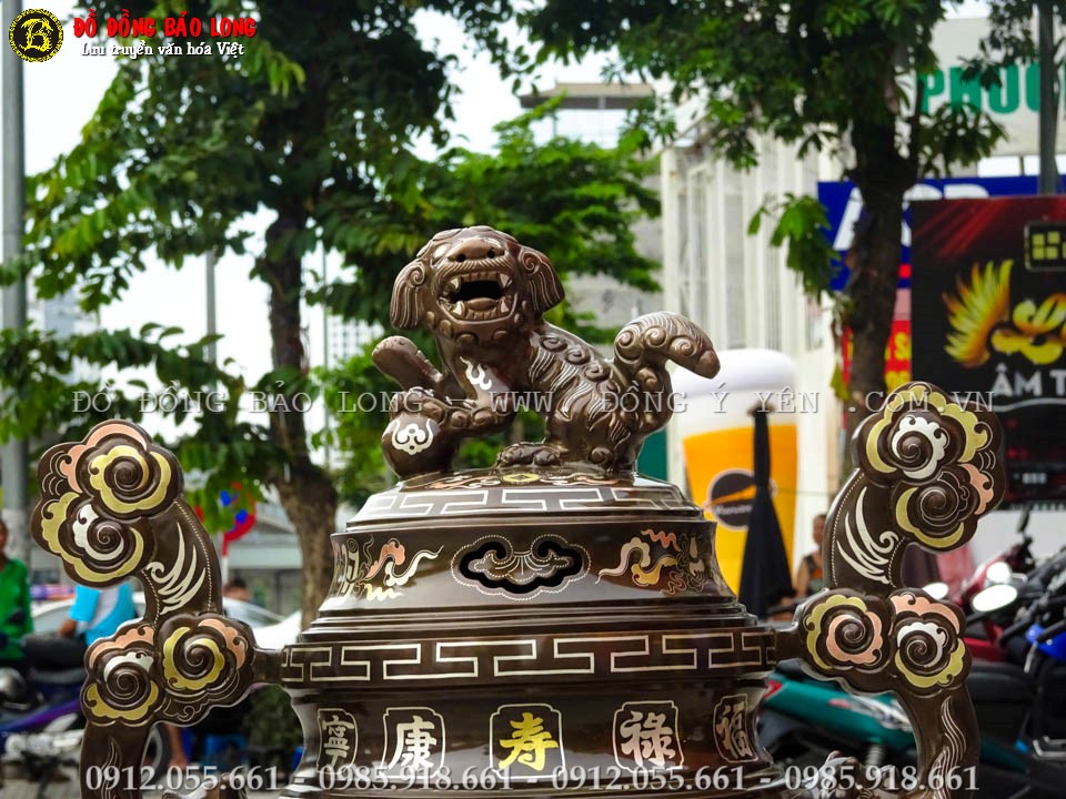 đỉnh thờ khảm tam khí