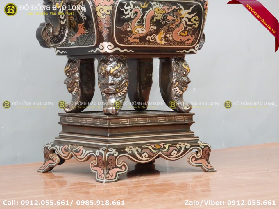 đỉnh vuông khảm ngũ sắc