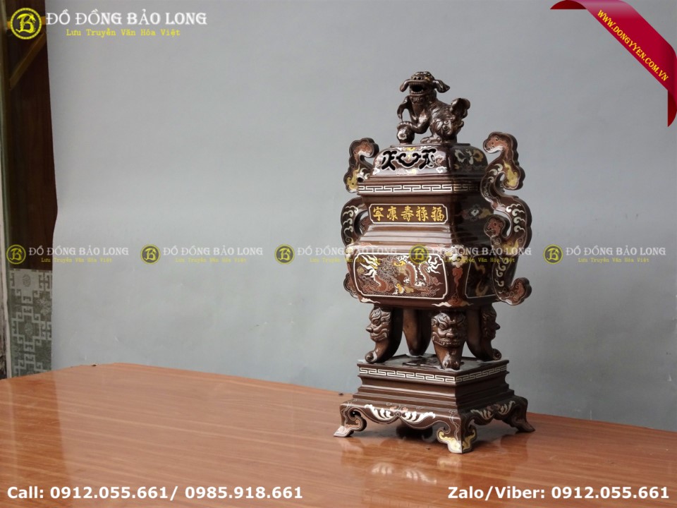 đỉnh vuông khảm ngũ sắc