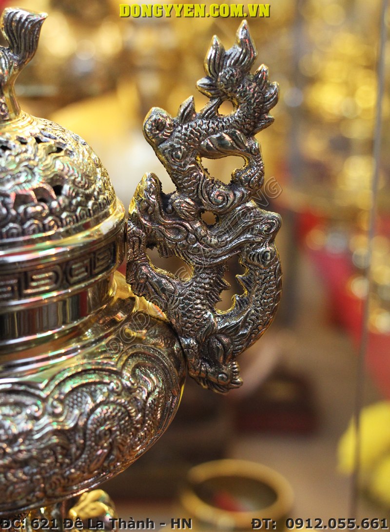 tai rồng bên phải đỉnh đồng số 2