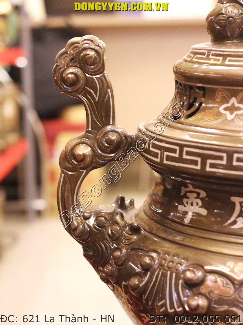 tai đỉnh đồng khảm tam khí
