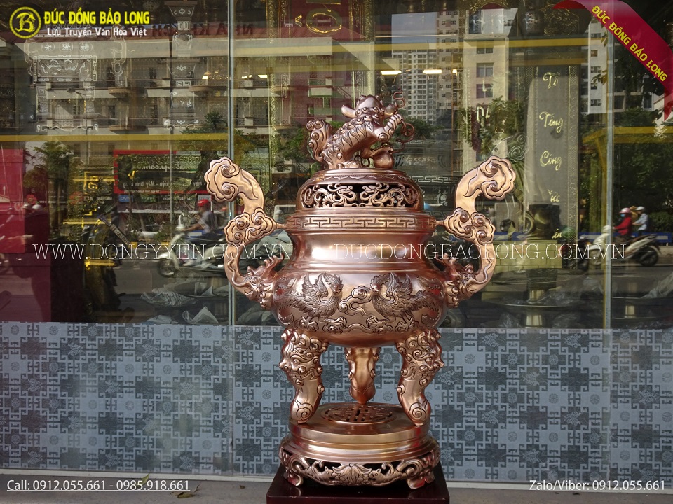 đỉnh thờ đồng đỏ