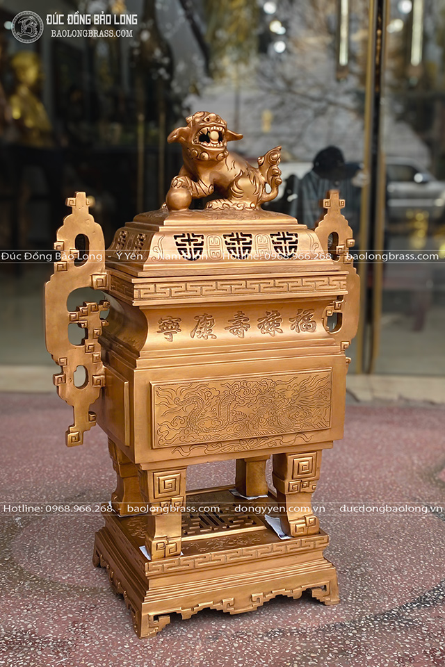 Đỉnh Vuông Tai Chiên Chạm Rồng Phượng Bằng Đồng Đỏ Màu Trầm Cổ Cao 60Cm