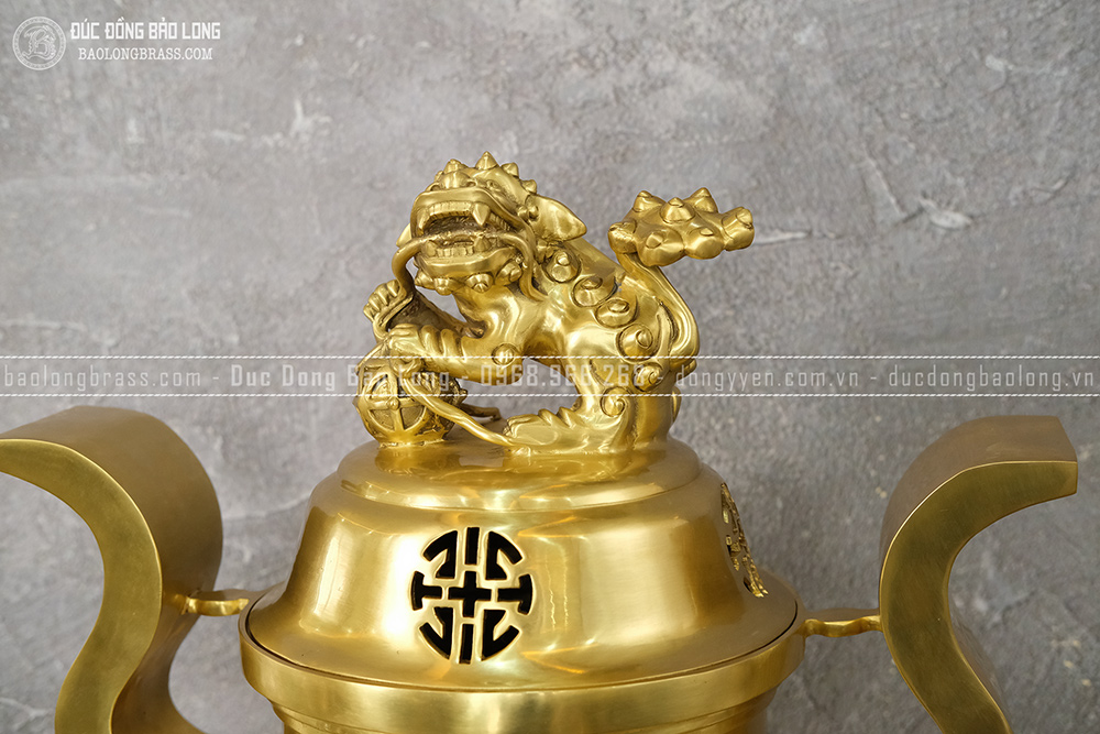 Đỉnh Thất Lân Vờn Cầu bằng đồng cao 40cm màu trầm cổ