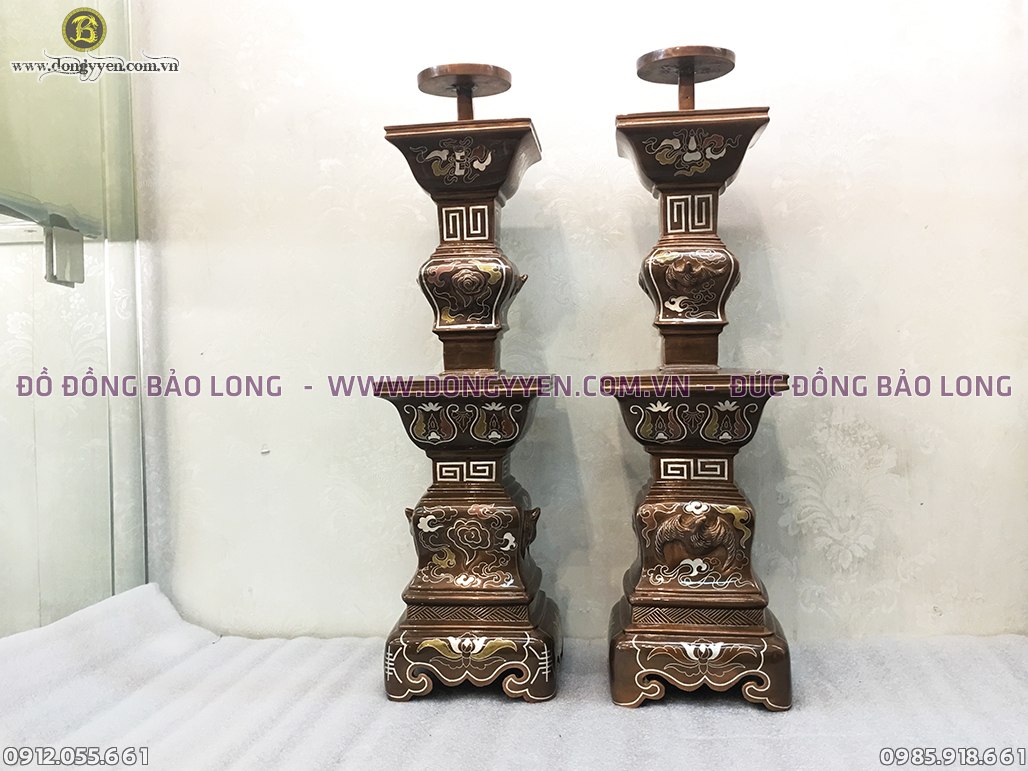 chân nến khảm tam khí