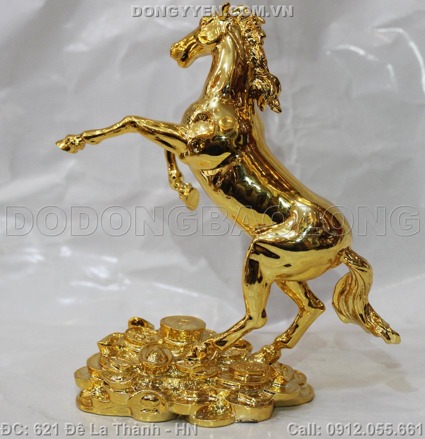ngựa ở tư thế phi nước đại