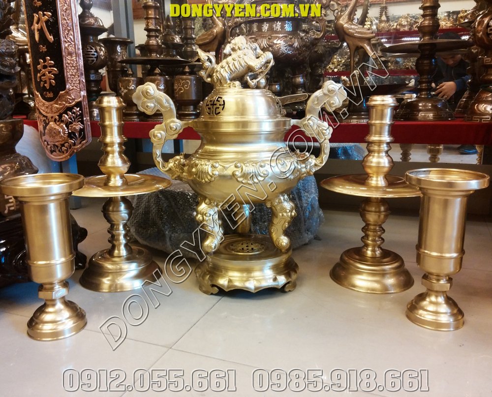 Bộ đồ thờ gia tiên bằng đồng thau 50cm