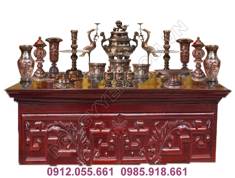 bàn thờ gia tiên