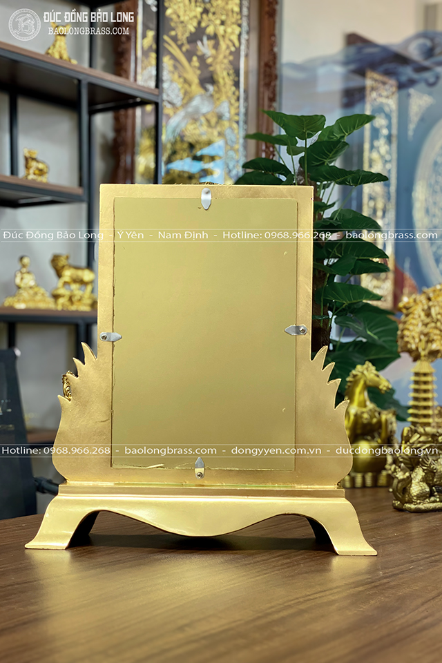khung-anh-tho-duc-bang-dong-do-dat-vang-9999-41cm