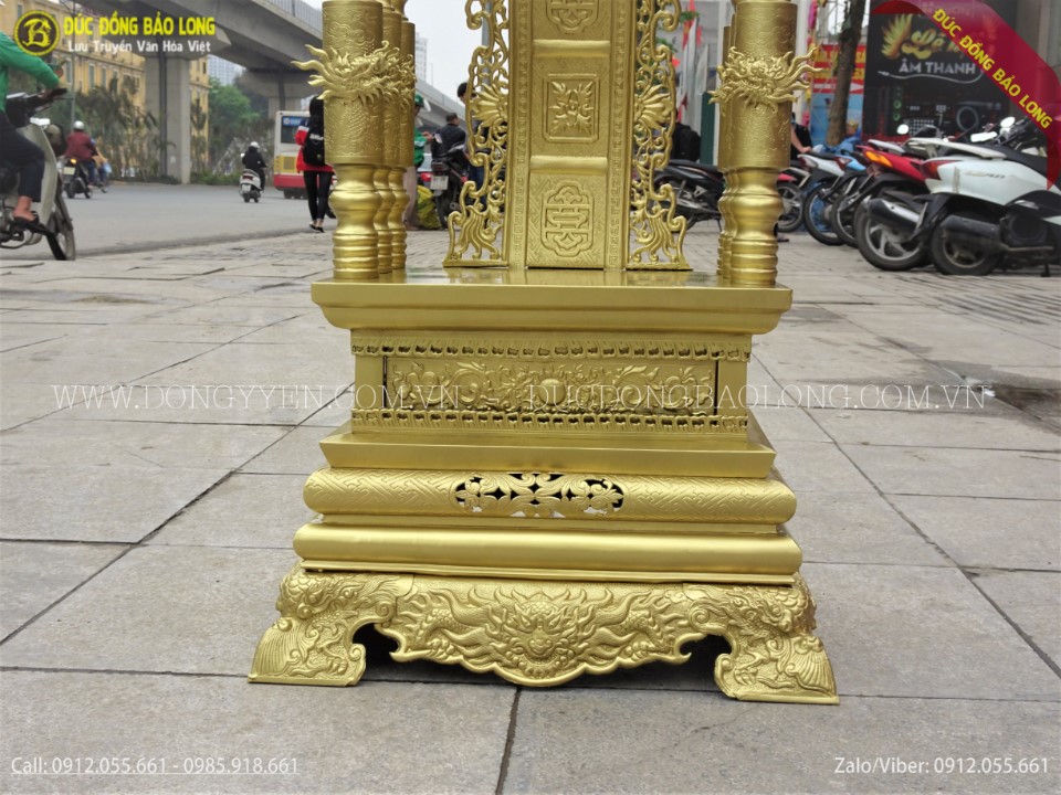 chân đế ngai đồng