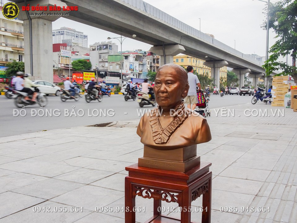 đúc tượng chân dung bằng đồng