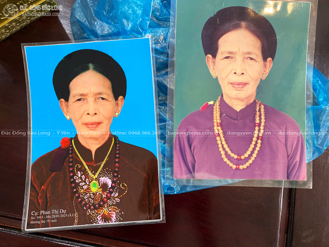 đúc tượng chân dung cụ bà Phan Thị Dự bằng đồng đỏ cao 42cm