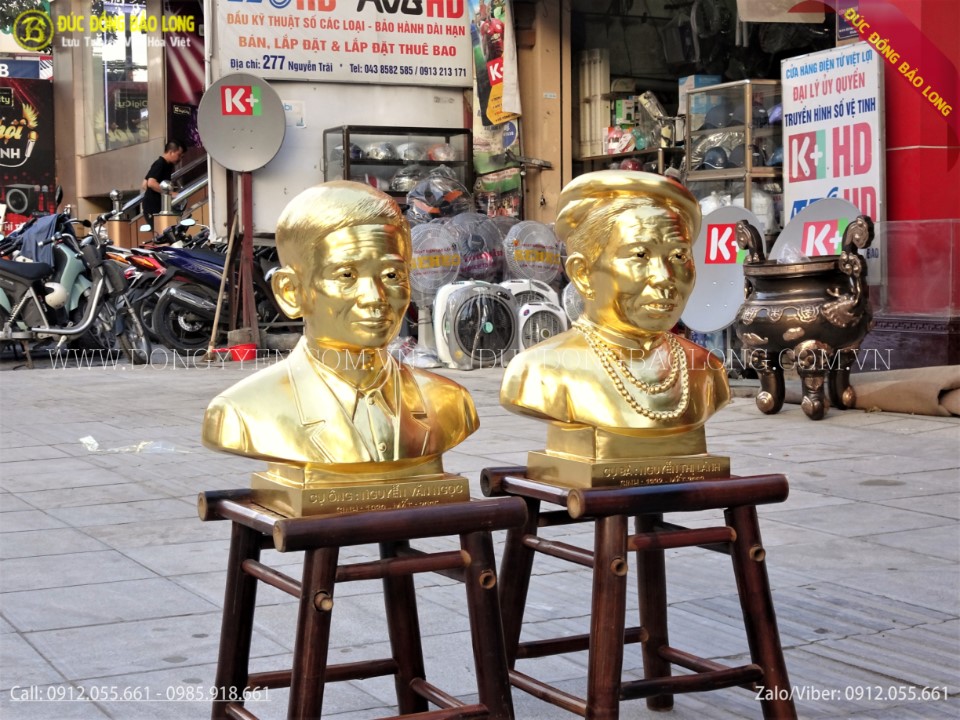 tượng chân dung dát vàng