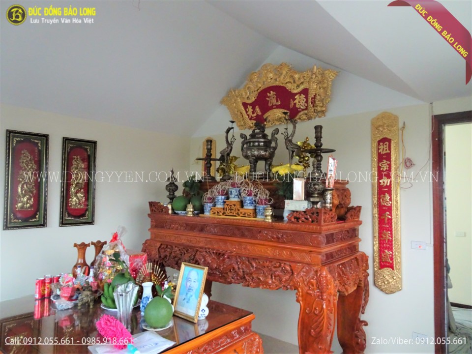 cuốn thư câu đối mạ vàng