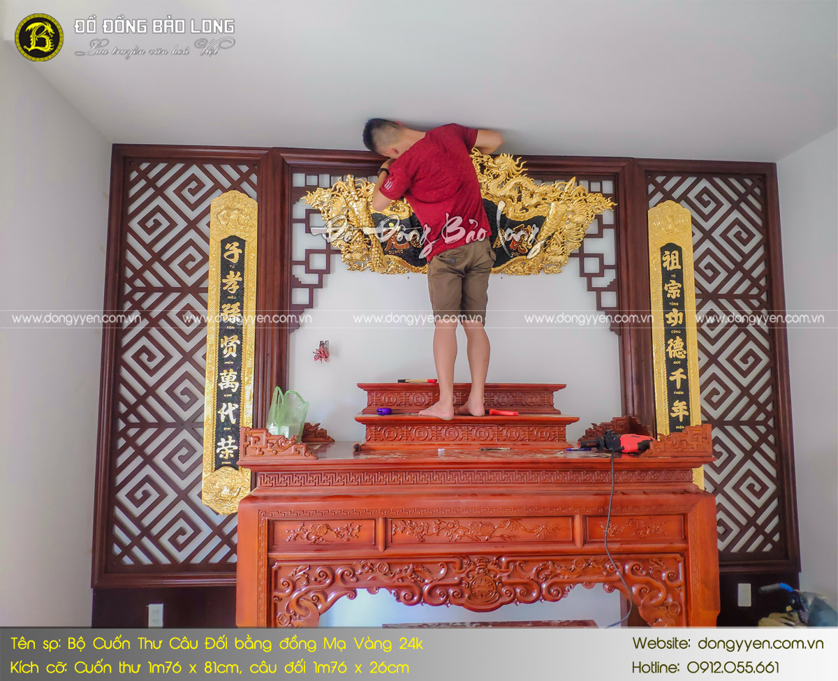 bộ cuốn thư câu đối bằng đồng mạ vàng 24k cho khách ở Quận 10