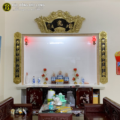 Lắp đặt bộ Cuốn thư câu đối bằng đồng vàng 1m76
