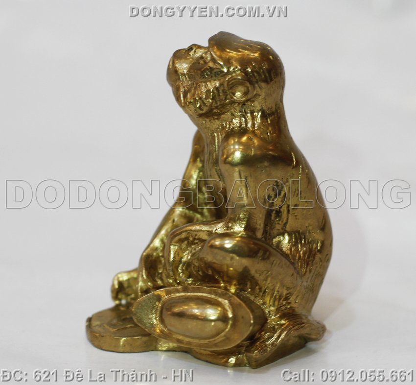 khỉ được đúc bằng đồng nguyên khối