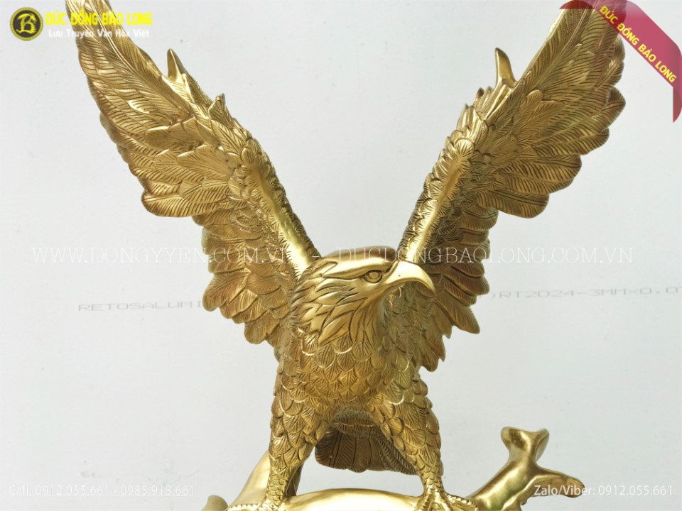chim đại bàng tung bằng đồng 