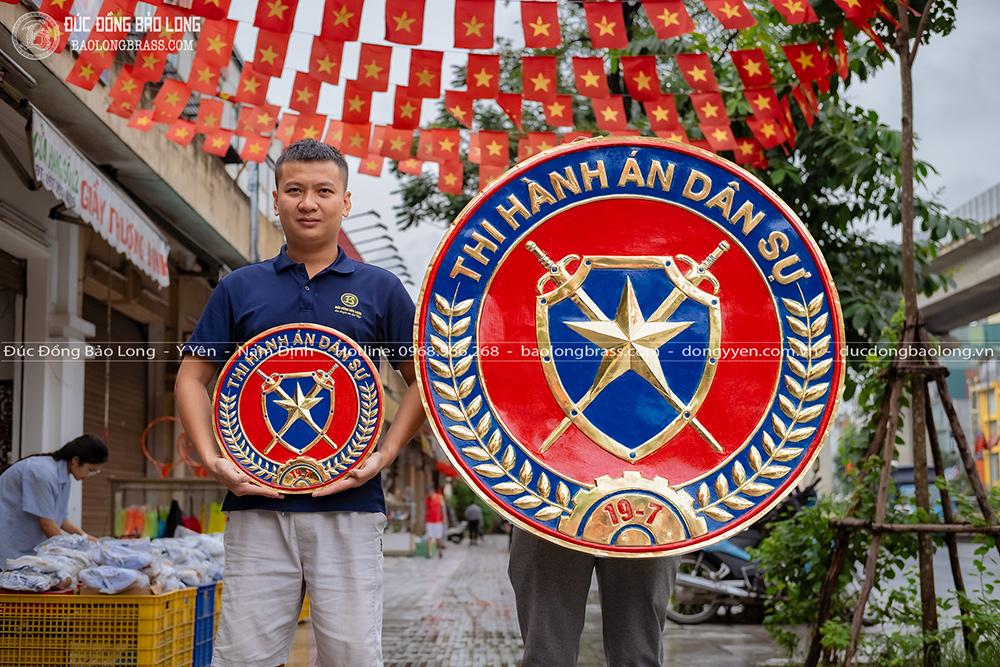 logo thi hành án dân sự bằng đồng đk 1m, 40cm