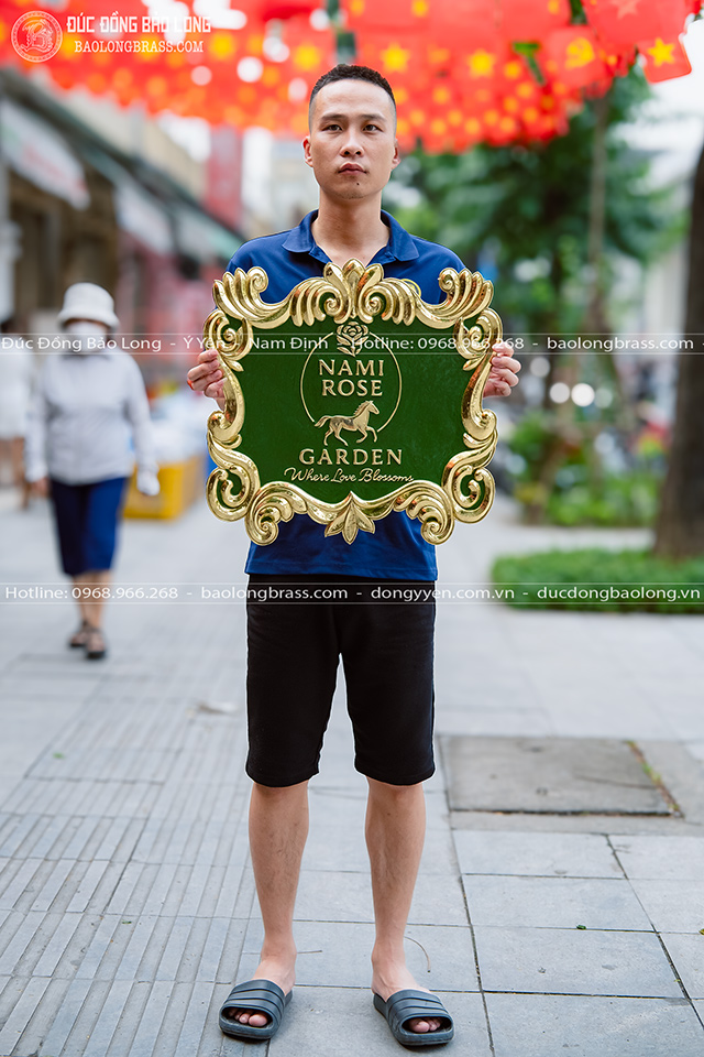 Gia Công Biển Hiện Bằng Đồng Kích Thước 50Cm